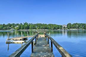 Waterfont Lake Wylie Home with Yard and Fire Pit!